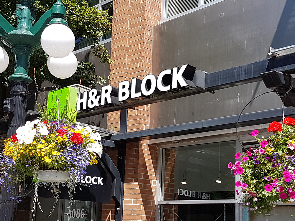 h&r block channel letters outdoor sign